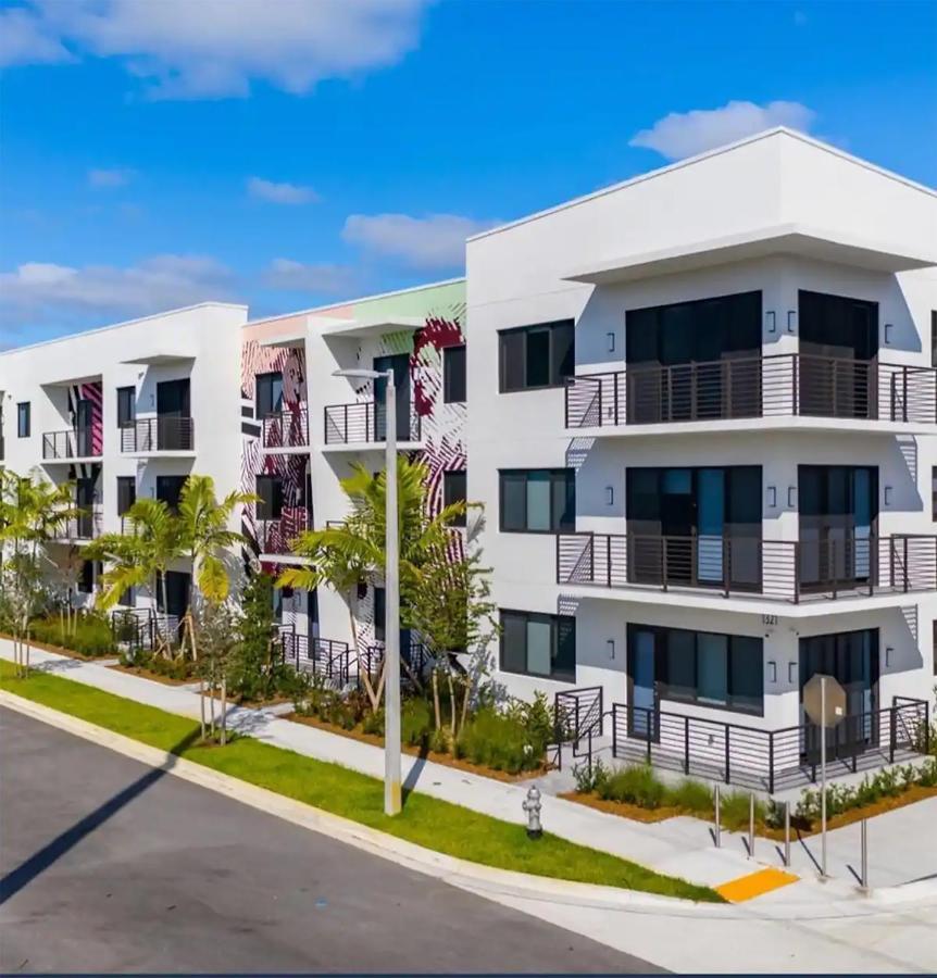 Lux Place And Cozy 3Beds 2Rooms Enjoy Life In Wpb Gym, Ev Station Nearby The Downtown And Beaches West Palm Beach Kültér fotó